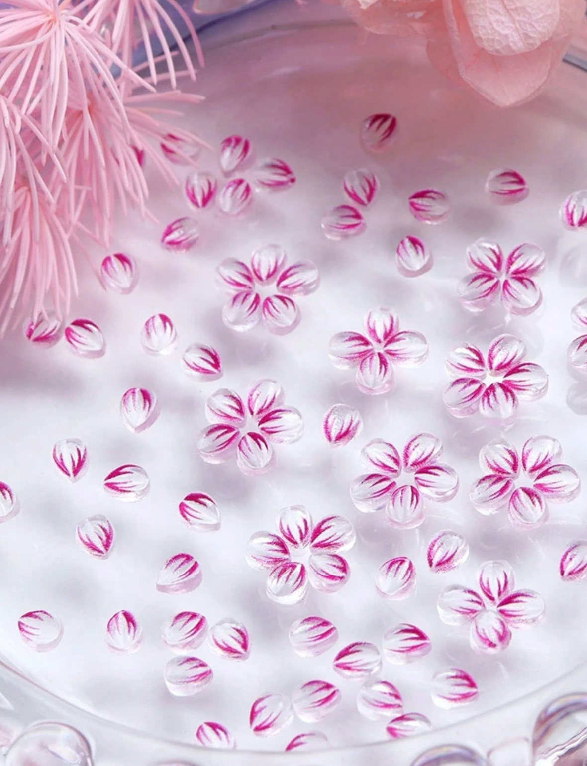 Carved Flower Petal Nail Charms (150 pcs)