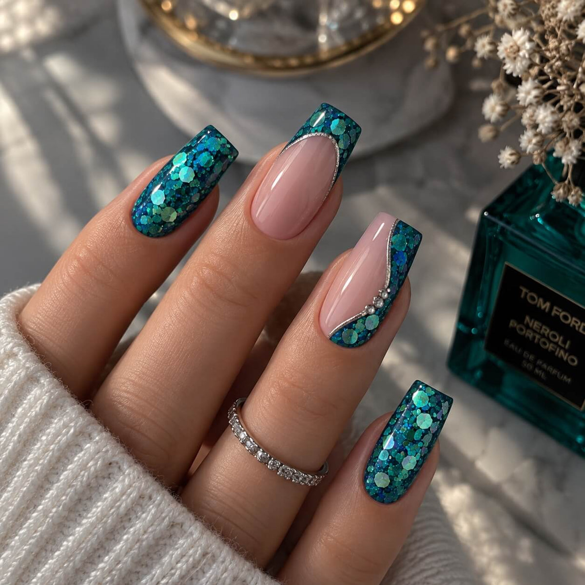 Akzentz Gel Play Glitter Crush Teal, 4g, layered over a base color