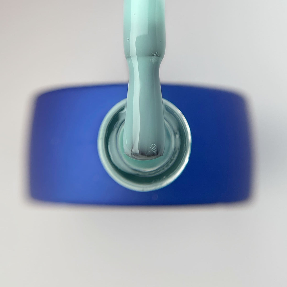 TOUCH Cover Base Menthol, 13ml, label close-up