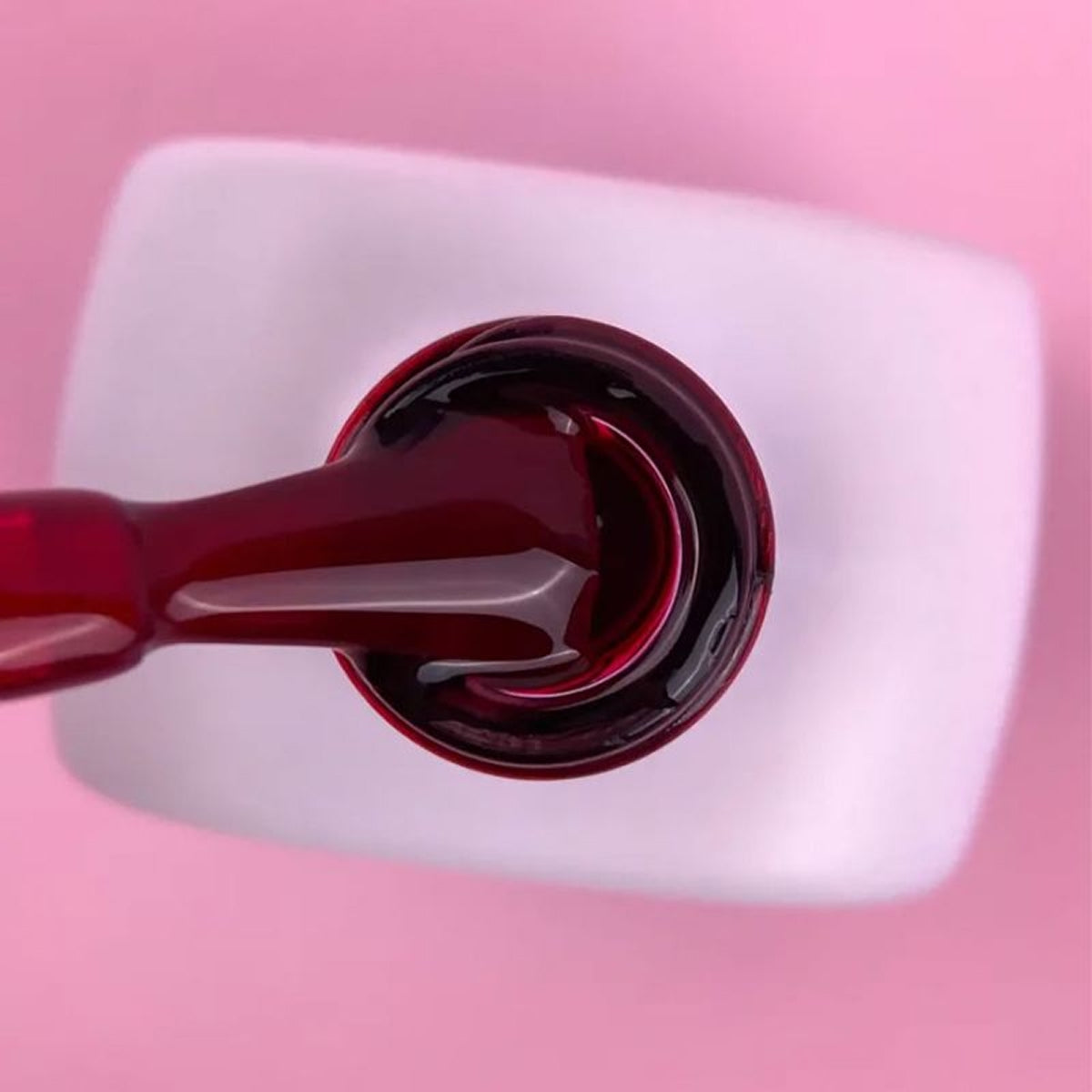 Luna Red Gel Nail Polish #263 – 13 ml Bottle