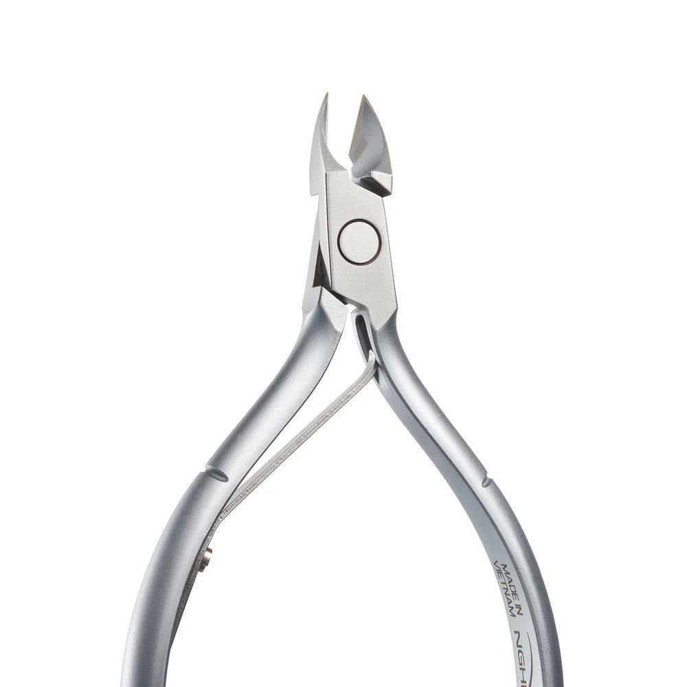 M-01 Nipper – ideal for trimming nails and shaping acrylic with ease