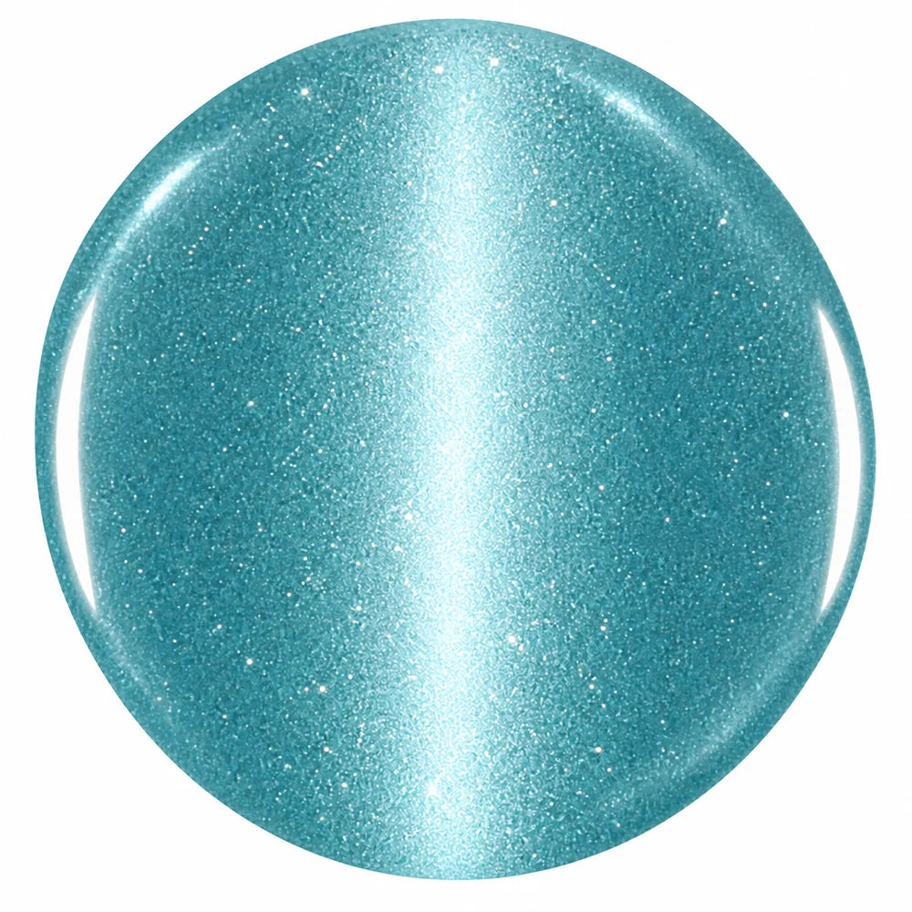 Pink Mask Seafoam Gleam Cat Eye, 15ml, magnet being used during application
