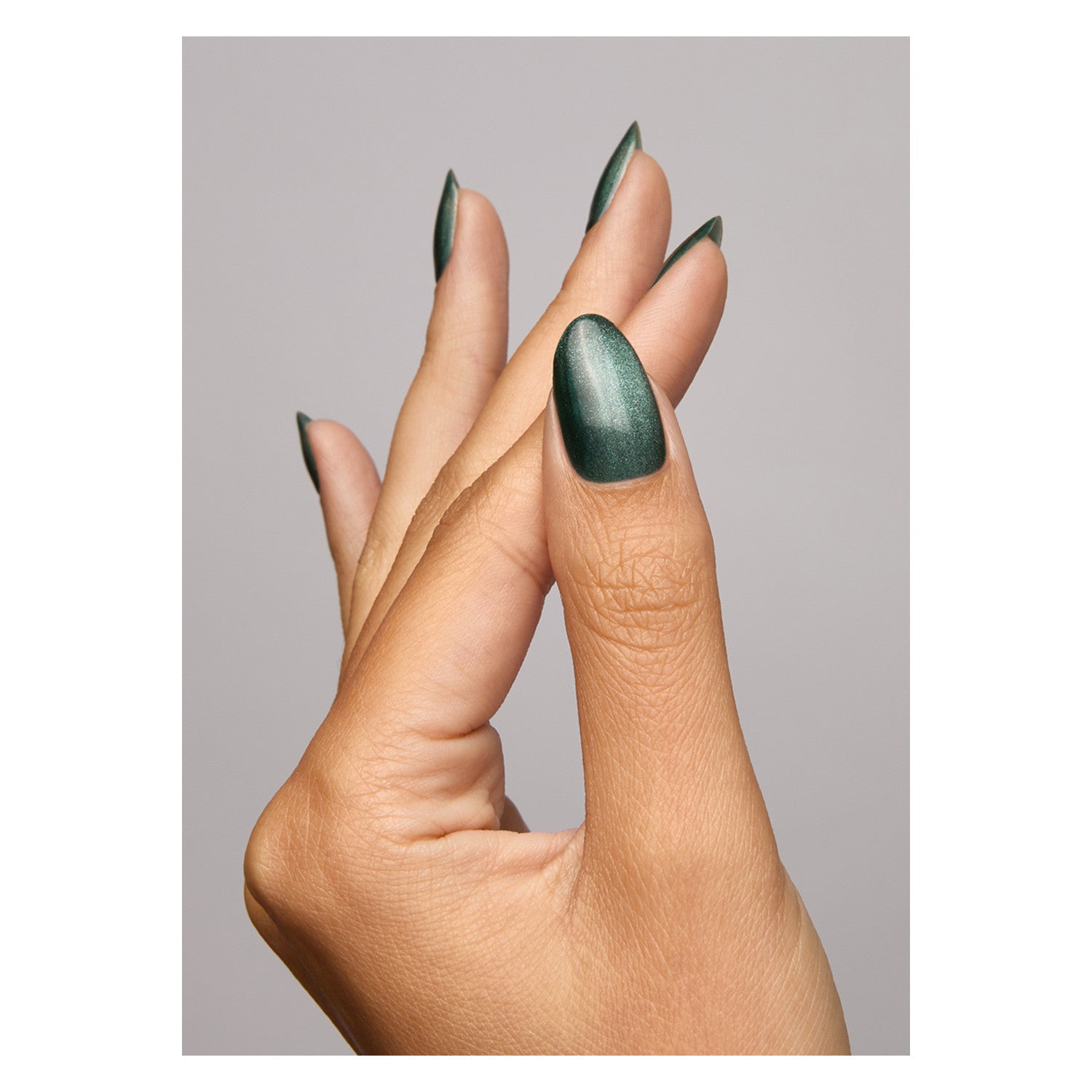 Belgravia Magnetic Gel Polish, 20ml – luxurious deep shade with mesmerizing magnetic shimmer