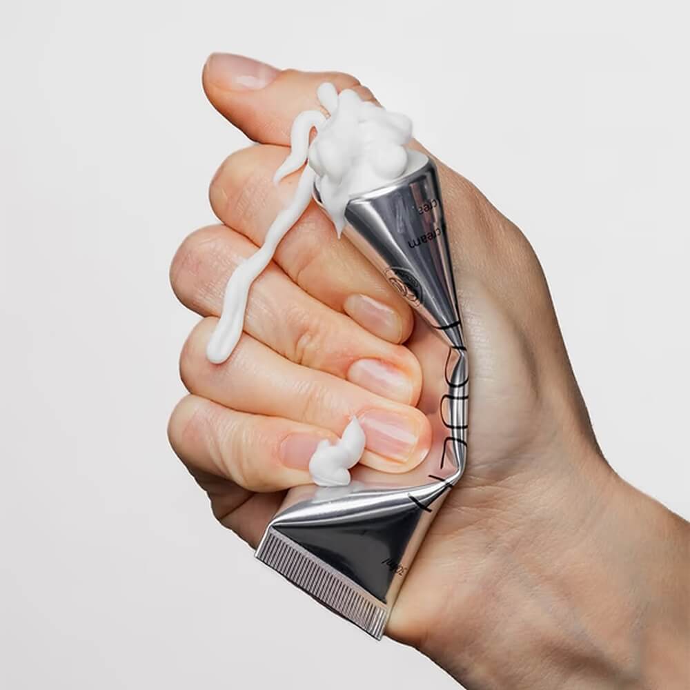 TOUCH Silver Line Hand Cream Coconut — label close-up