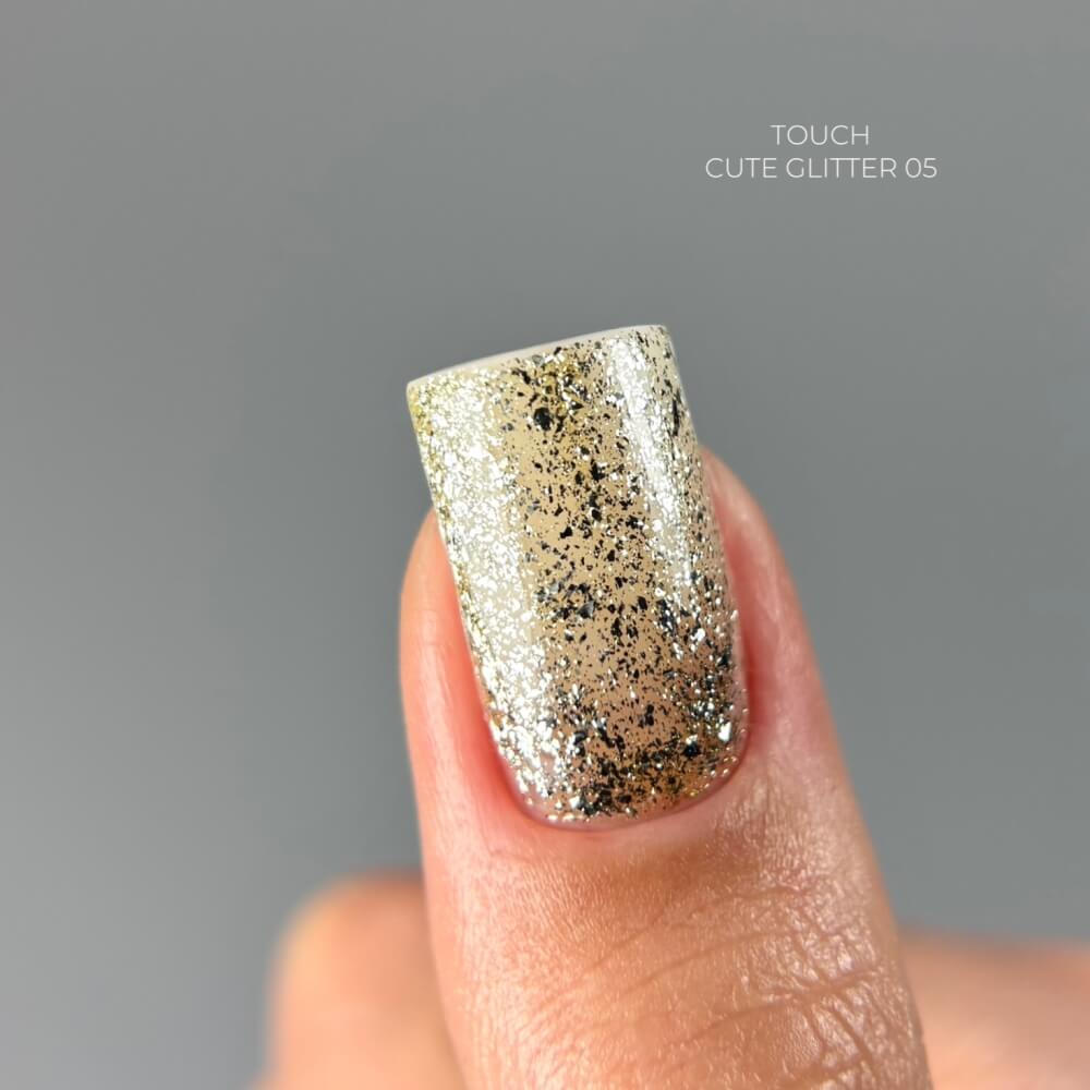 5ml — TOUCH Cute Glitter 5 — swatch on nail tip, classic gold sparkle finish
