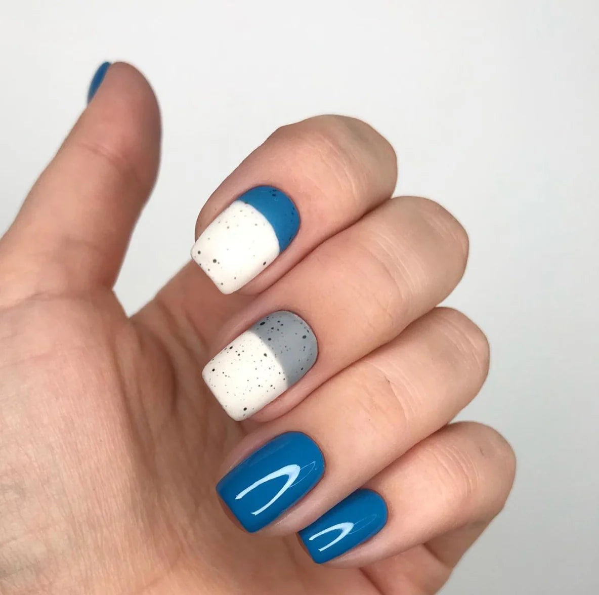 Luxio Tempting Gel Polish