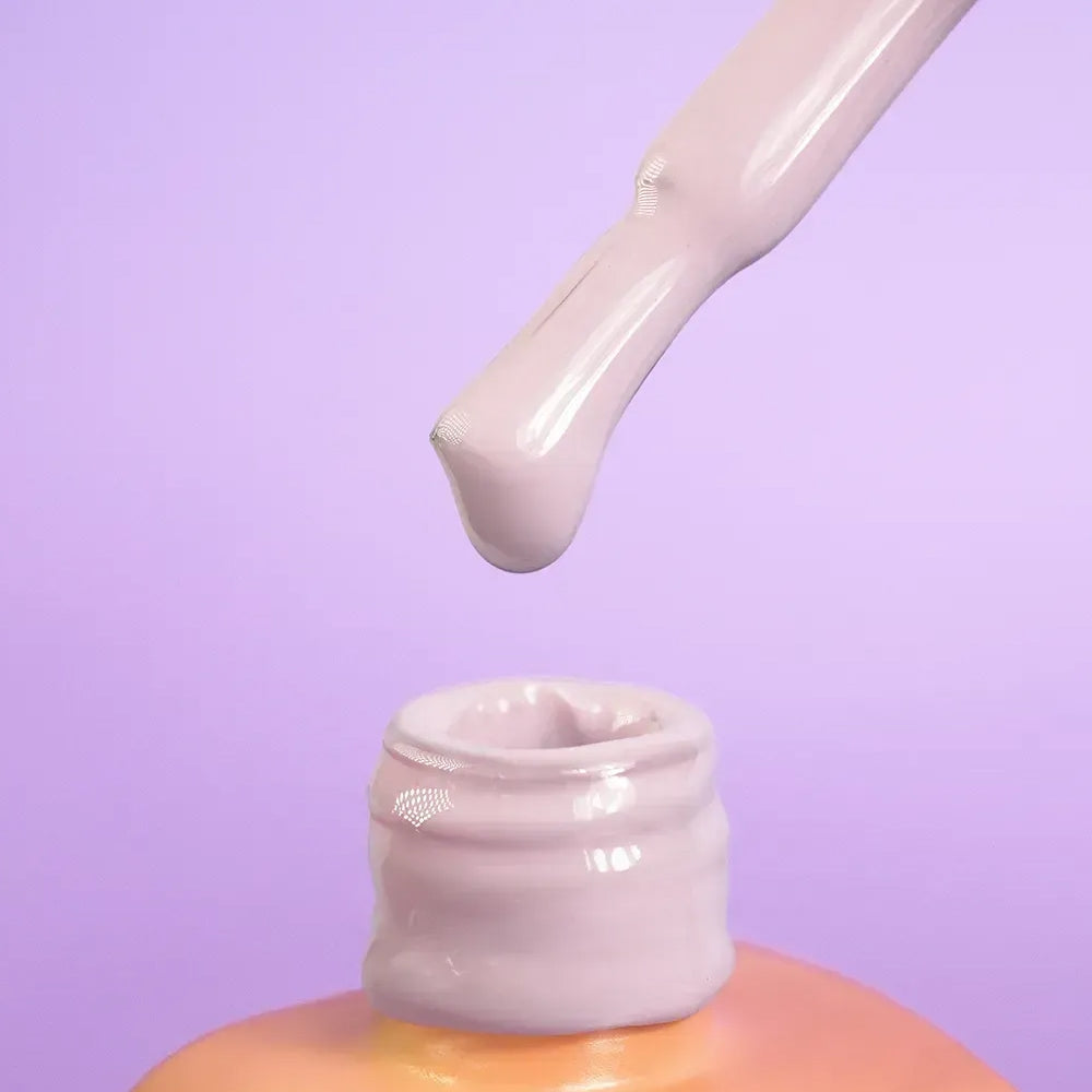 DNKa Cover Base #0032 Soulful applied to the nail plate