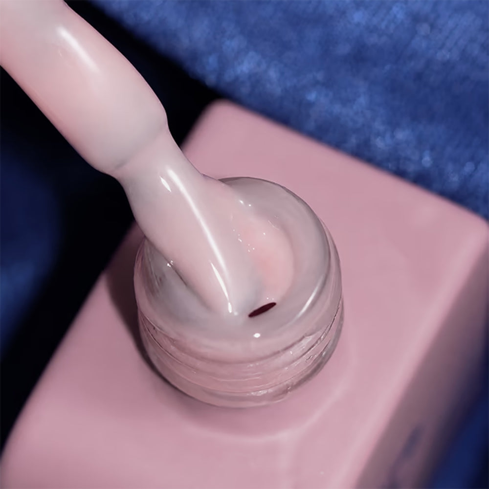 DNKa Fast Gel #0019 Oxford — single nail close-up, cool undertone detail