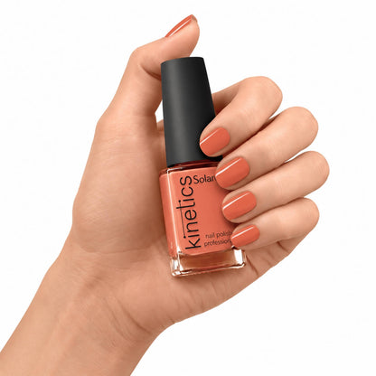 SolarGel polish with a glossy gel-like shine, shade 541