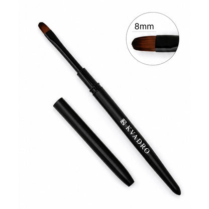 Kvadro Oval Nail Brush, 8mm, shown on a white background