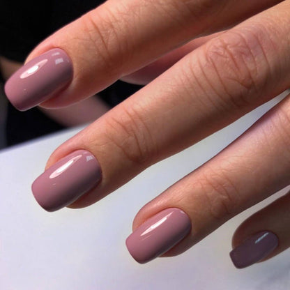 LiNTO Gel Polish #190 — full manicure, pastel violet finish