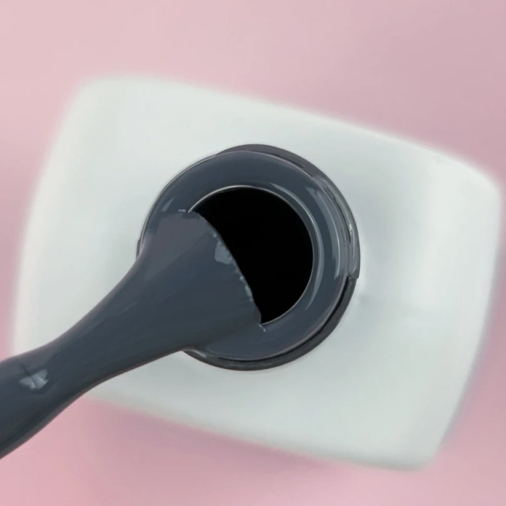 Luna #79 gel nail polish