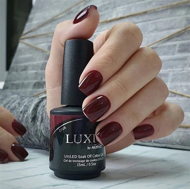 15ml — Luxio Diva Gel Polish — open bottle with brush, plum gel