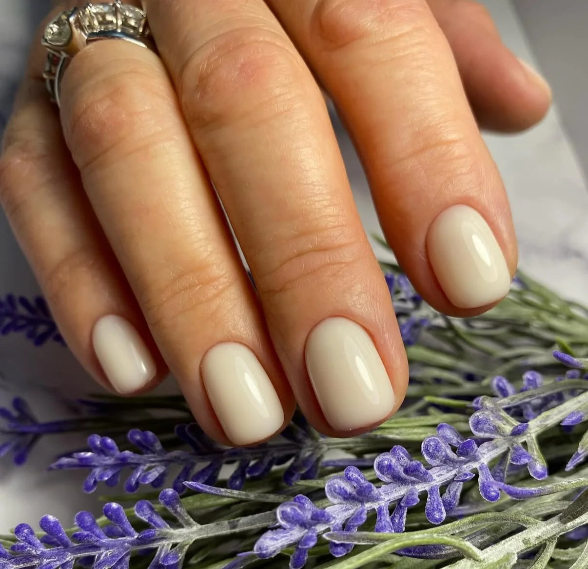 Luxio - Linen Gel Polish, 15ml