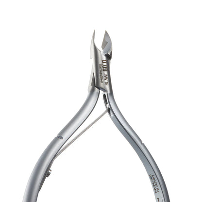Sharp, ergonomic design for comfortable handling and precise results