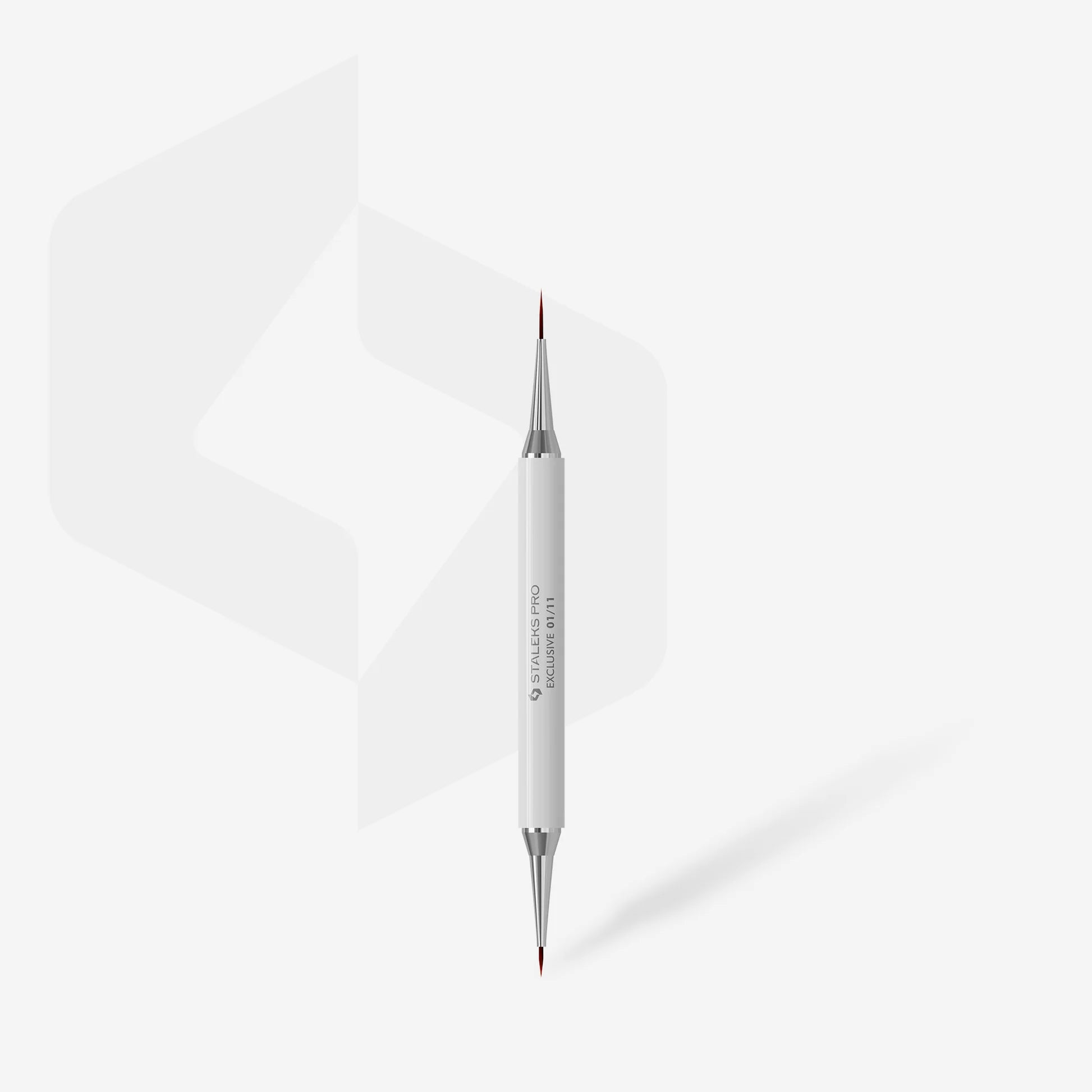Staleks Exclusive 01/11 Double-Sided Liner Brush — 7mm liner tip close-up
