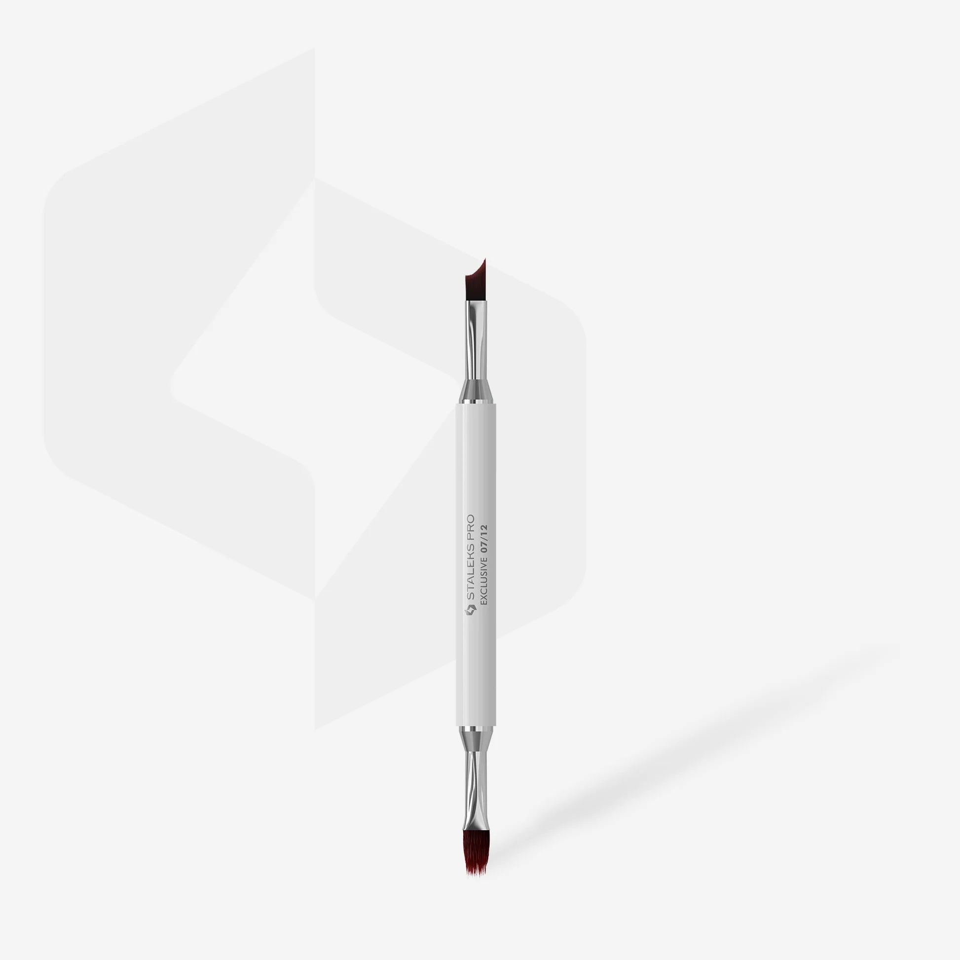 Staleks Exclusive 07/12 Double-Sided Gradient Brush — 11mm gradient brush close-up