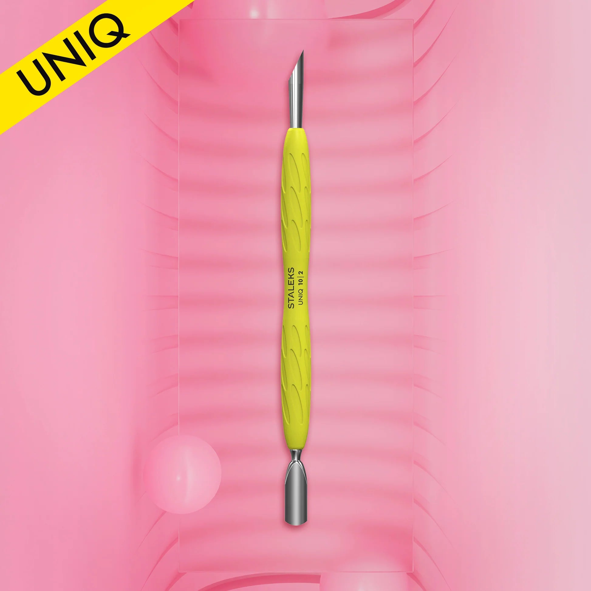 Staleks UNIQ 10 TYPE 2 Gummy Pusher — silicone handle grip detail