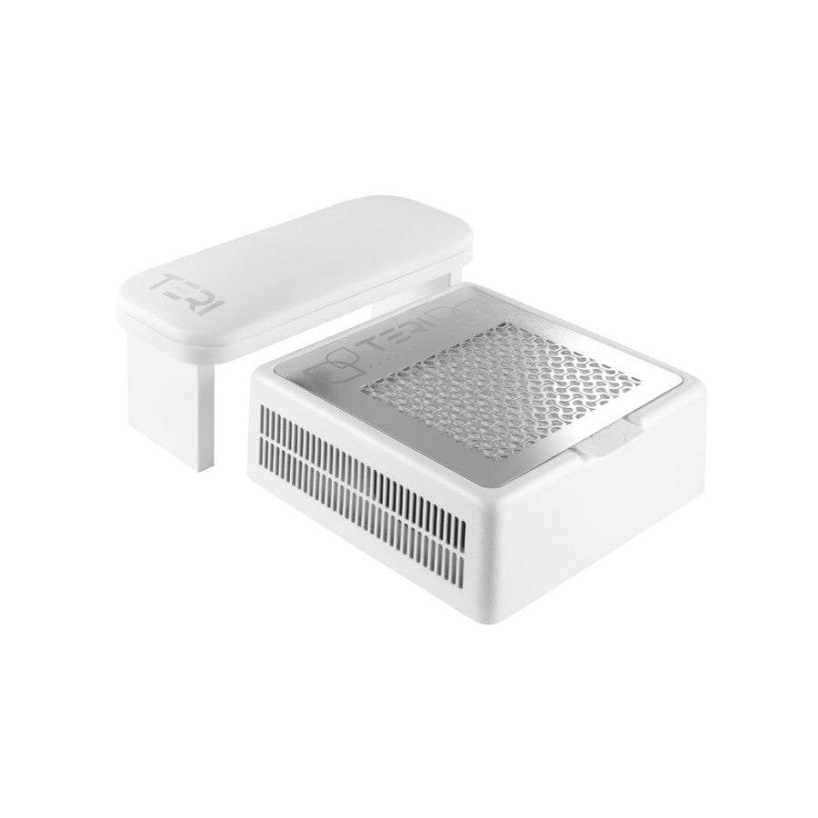 Teri 800 M White (Silver Mesh) — in use during a manicure session