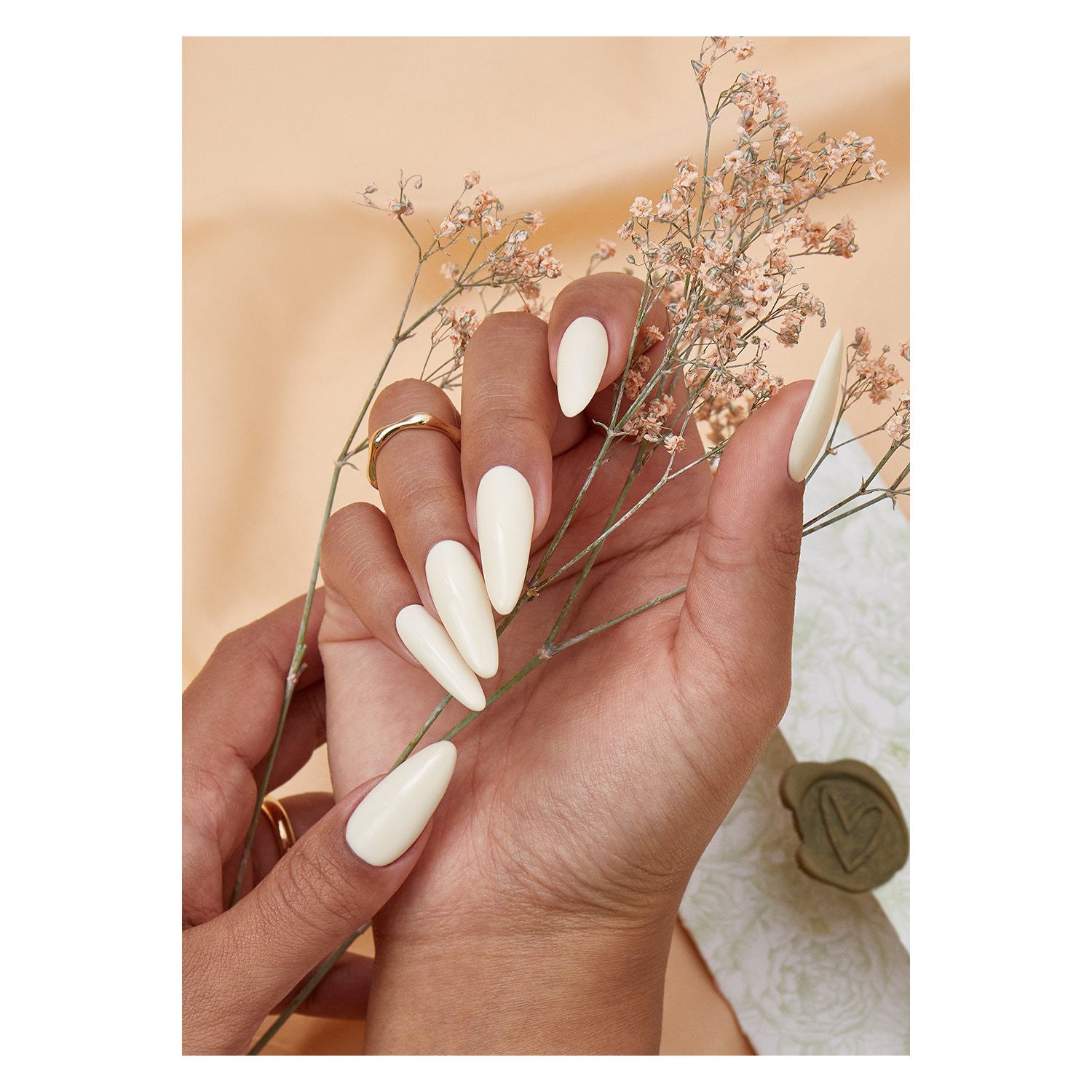 Creamy-White gel polish