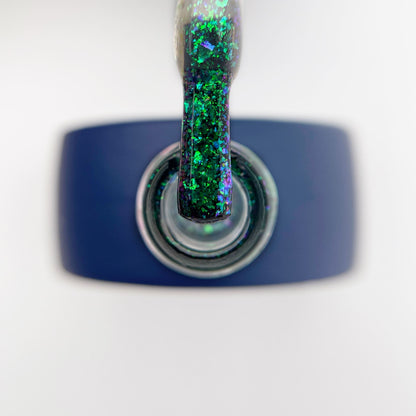 TOUCH Top Rainbow 1, 13ml, swatch on nail tip