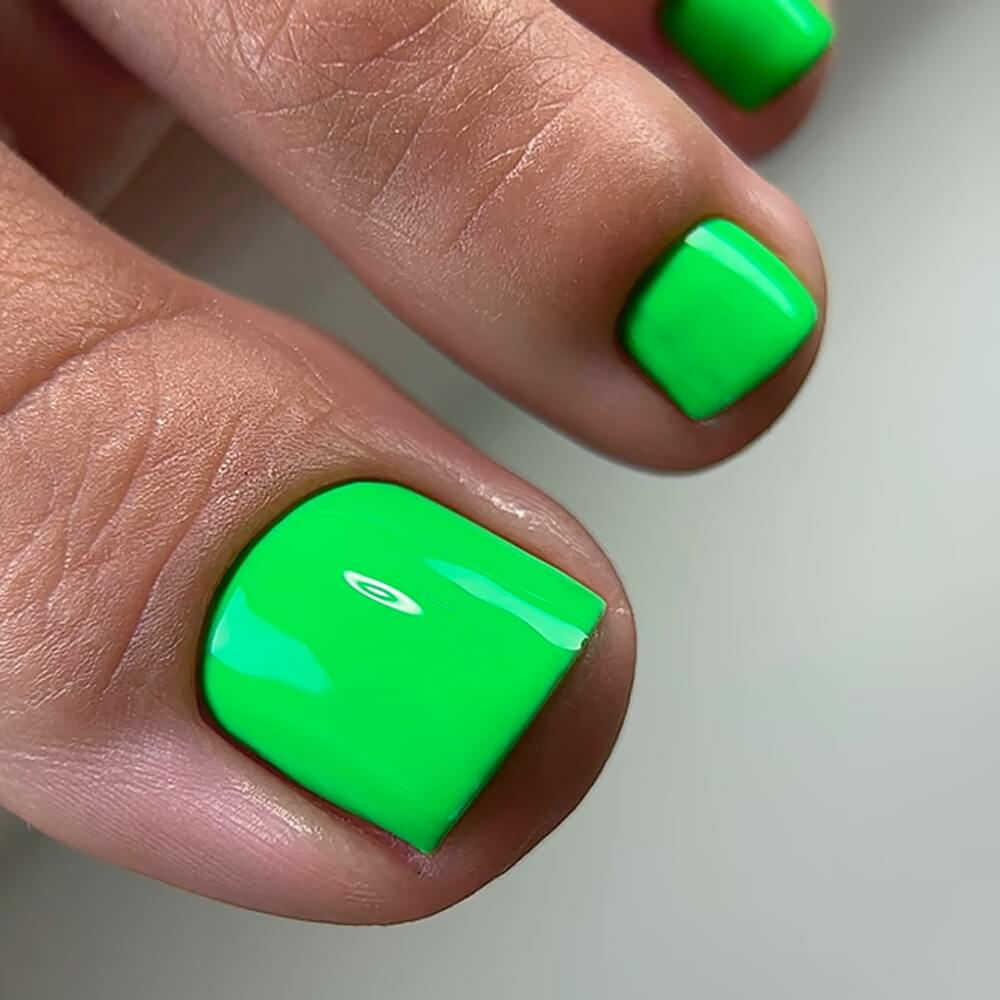 TOUCH Gel Polish #17 green base color and finish 3-in-1 formula 9ml