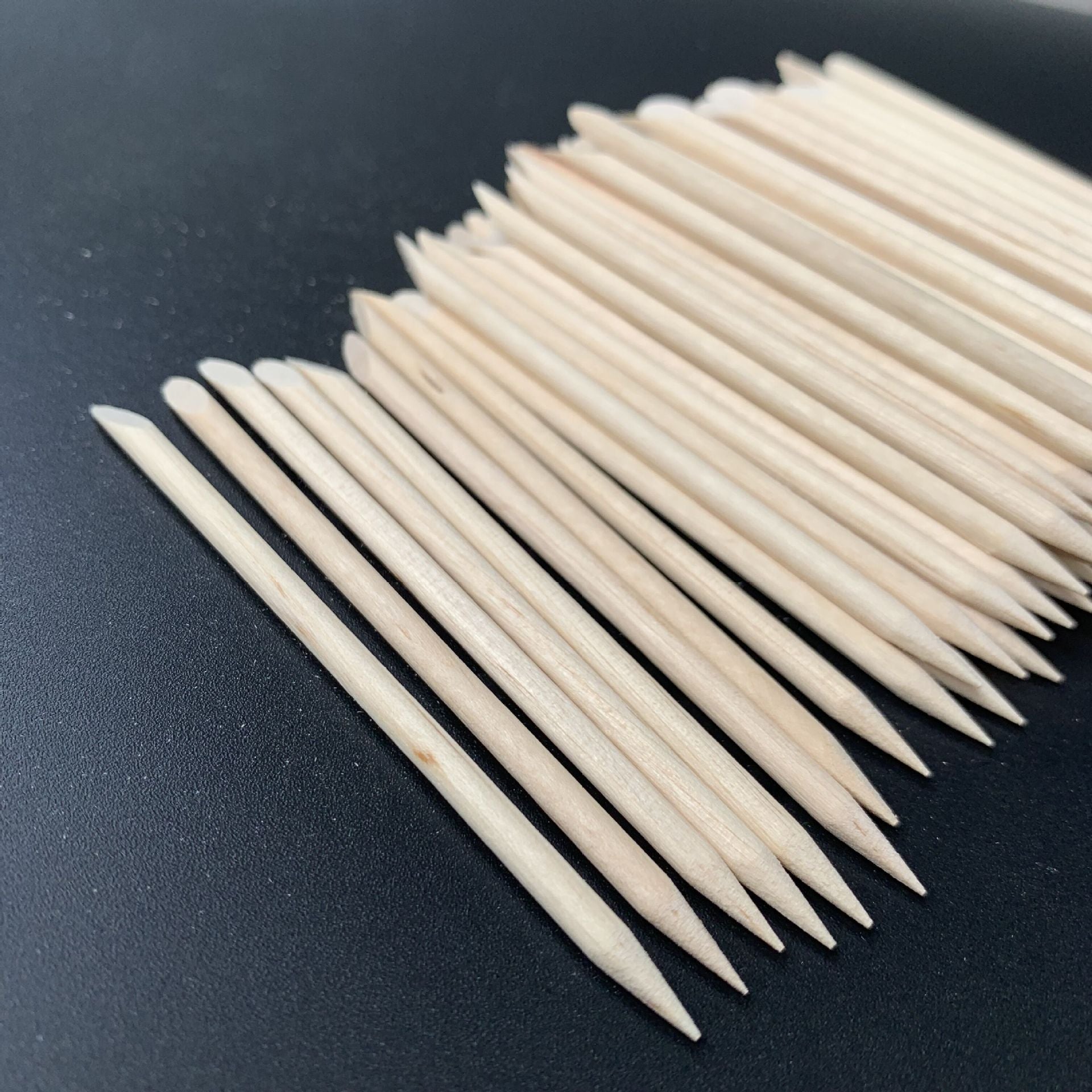 Orange Wooden Sticks, 50pcs - Kvadro